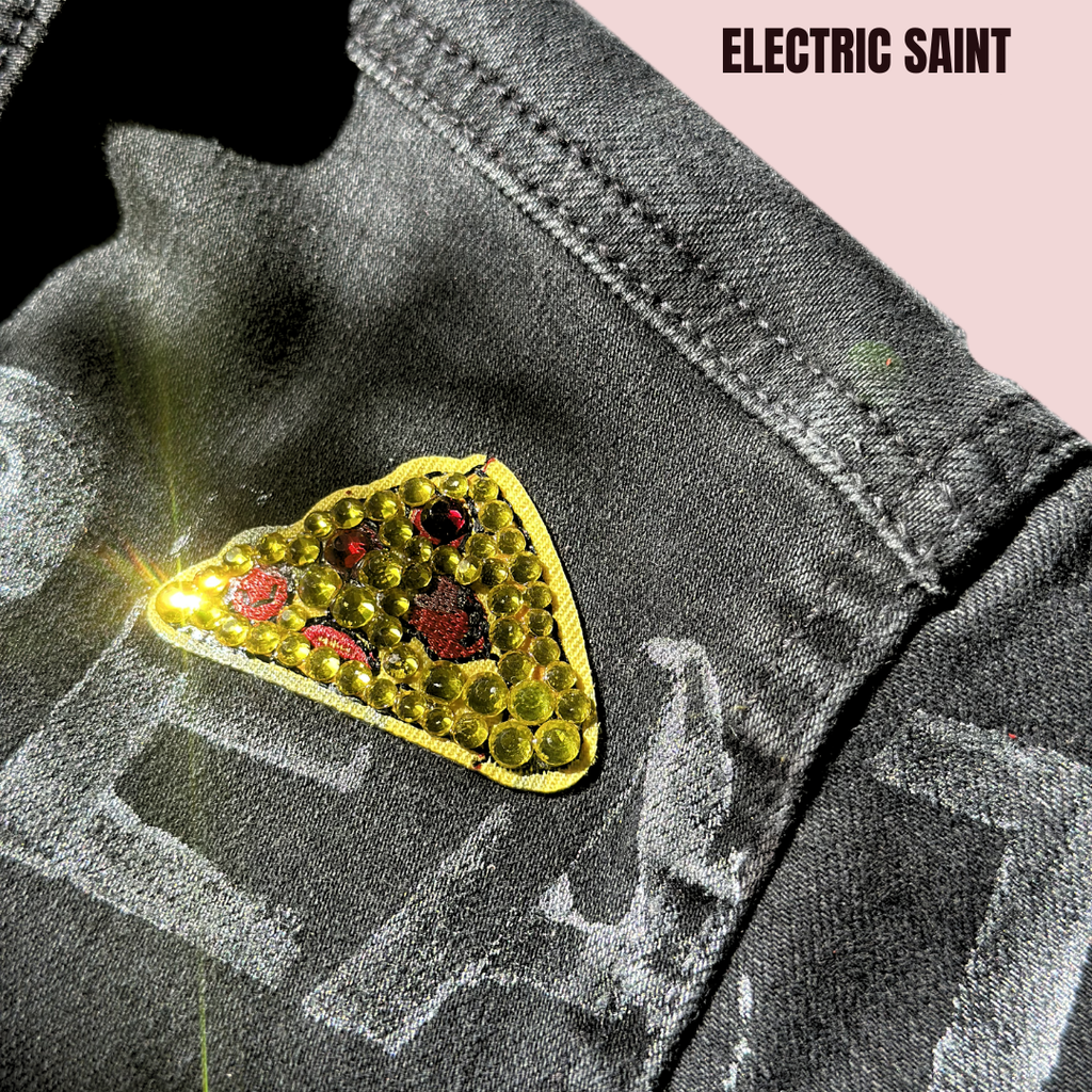 Graffiti Denim Jacket – Hand Painted Artist Design for Streetwear